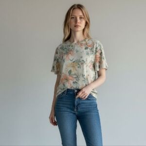Sara Michelle Short Flutter Sleeve Floral Blouse Size Medium